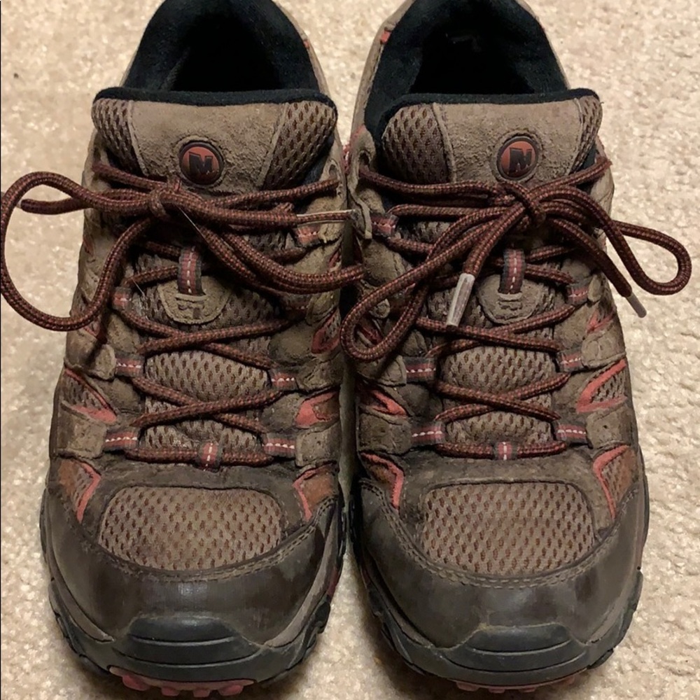 Merrill hiking shoes